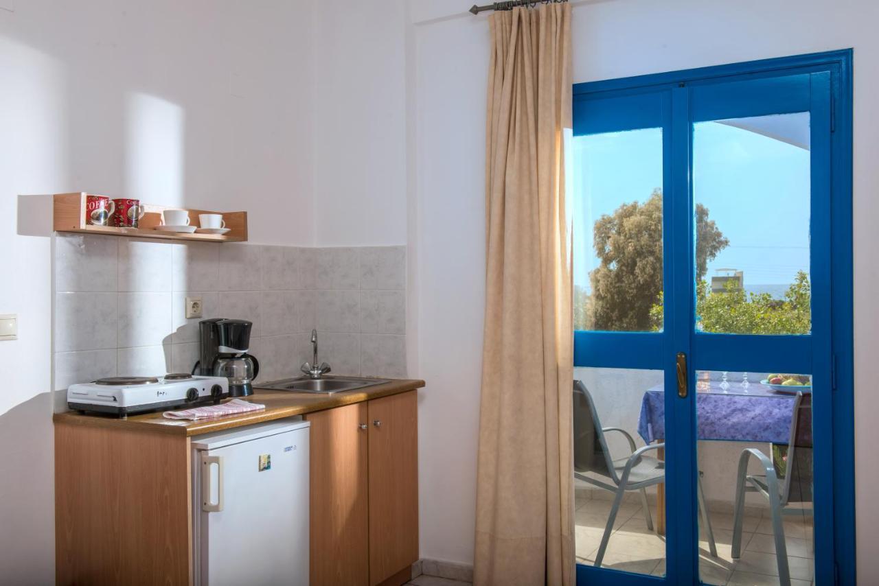 Hotel Aglaia Каламаки Екстериор снимка