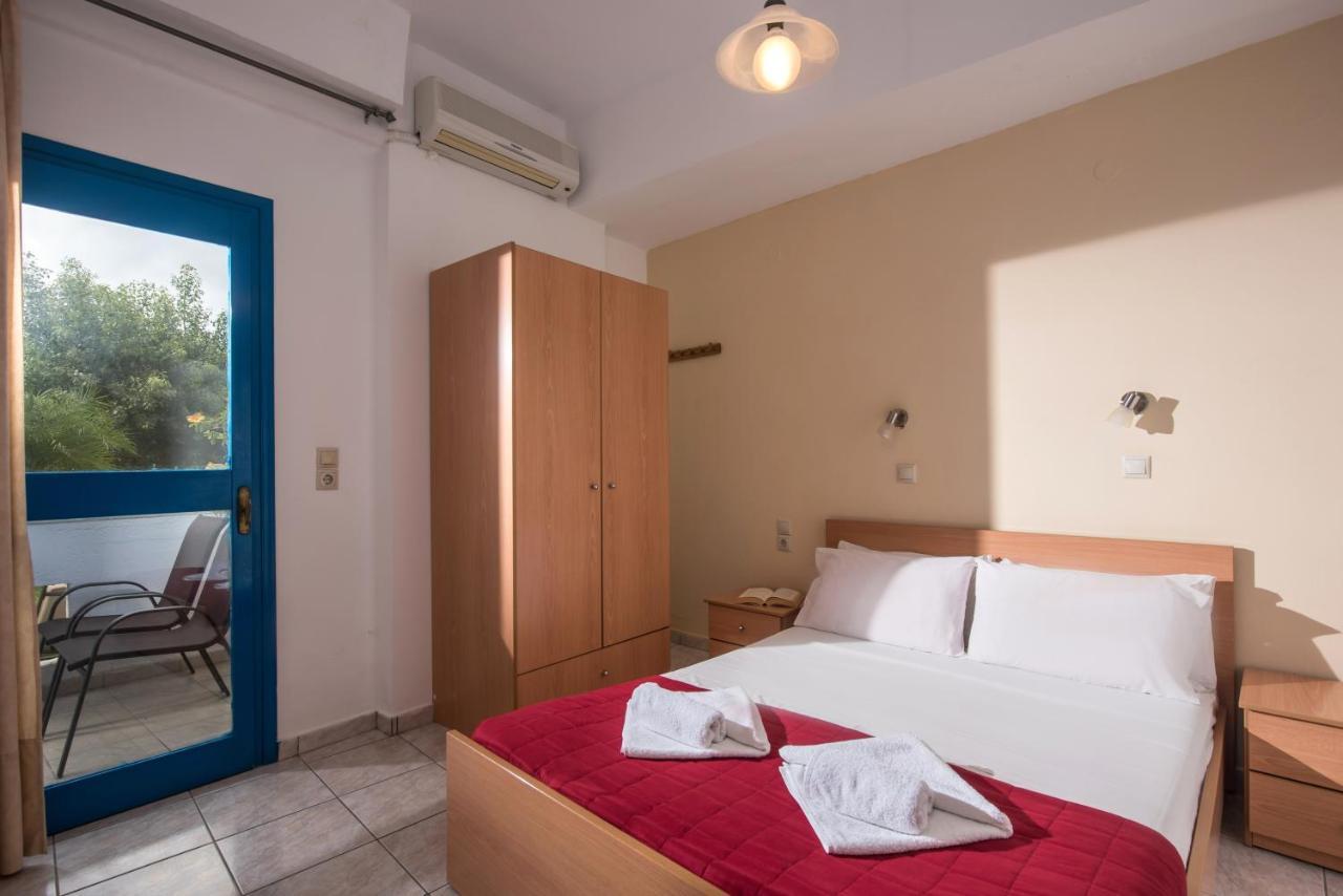 Hotel Aglaia Каламаки Екстериор снимка