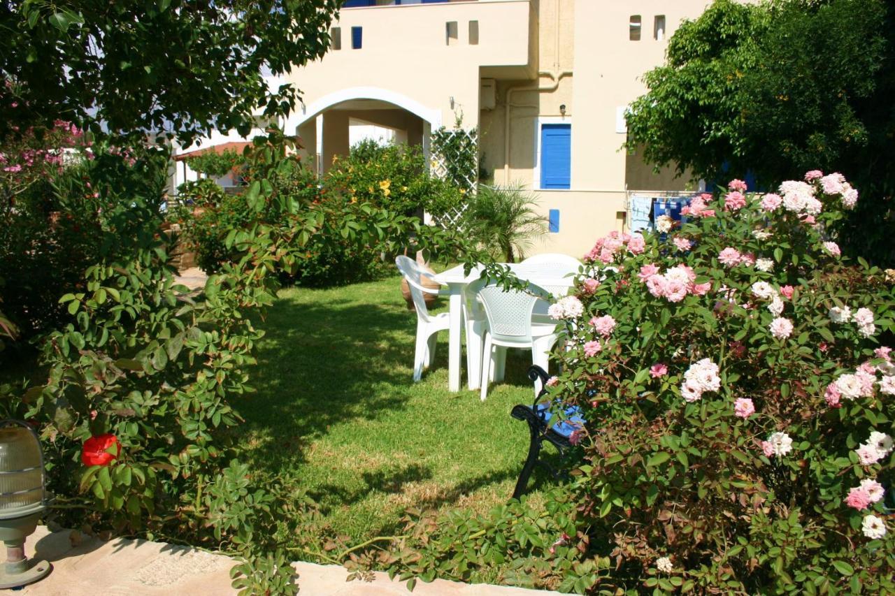 Hotel Aglaia Каламаки Екстериор снимка